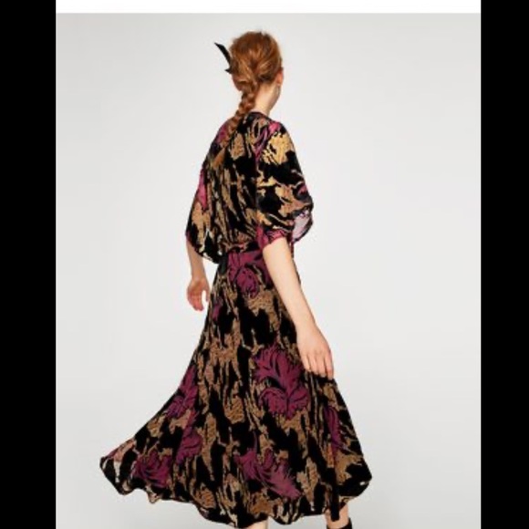 ZARA FLORAL VELVET WRAP MIDI DRESS - Picture 3 of 8